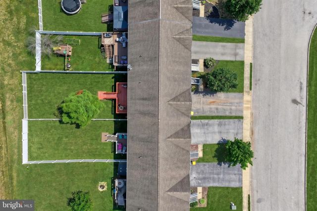 3926 SHEPPARD DR, Dover, PA 17315