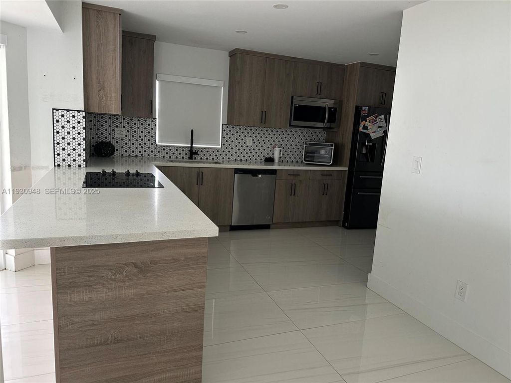 14830 Harding Ln, Homestead, FL 33033