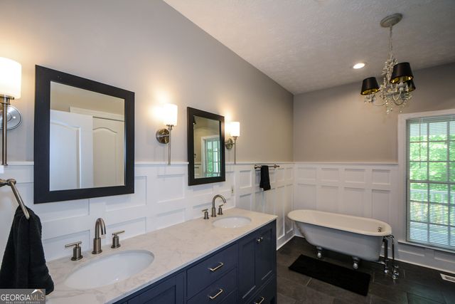 3426 Clarks Bridge Road, Gainesville, GA 30506