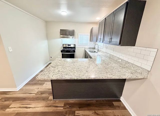 105 Dewitt, San Antonio, TX 78204