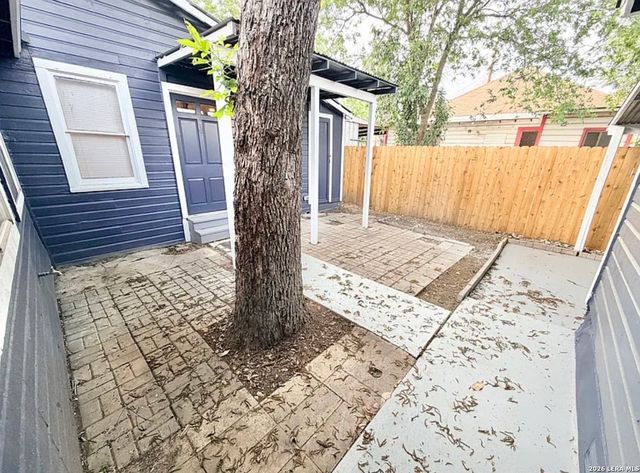 105 Dewitt, San Antonio, TX 78204
