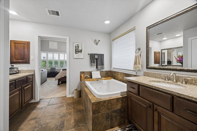 5336 Nolda Street, Houston, TX 77007