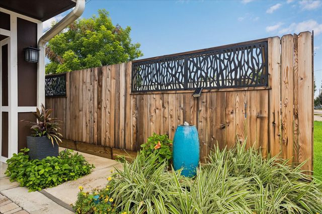 5336 Nolda Street, Houston, TX 77007
