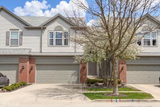 908 Elizabeth Drive, Streamwood, IL 60107
