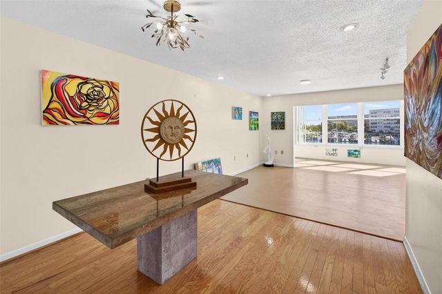 5940 30TH AVENUE S 203, Gulfport, FL 33707