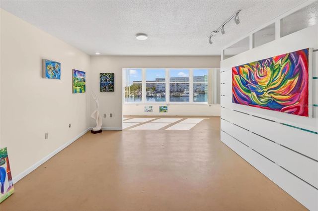 5940 30TH AVENUE S 203, Gulfport, FL 33707