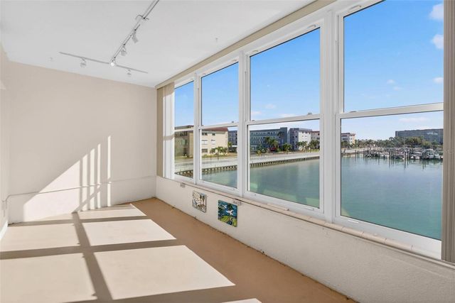 5940 30TH AVENUE S 203, Gulfport, FL 33707