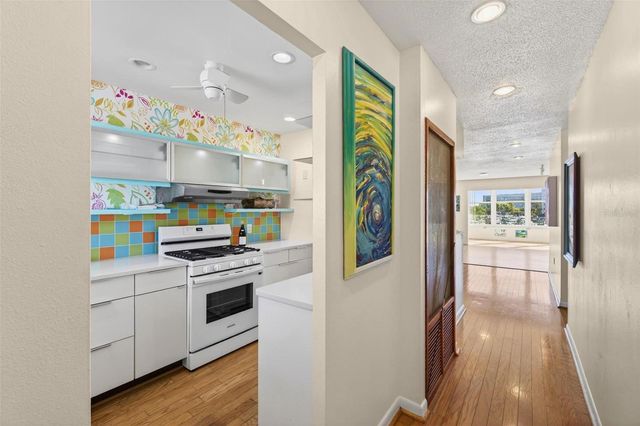 5940 30TH AVENUE S 203, Gulfport, FL 33707