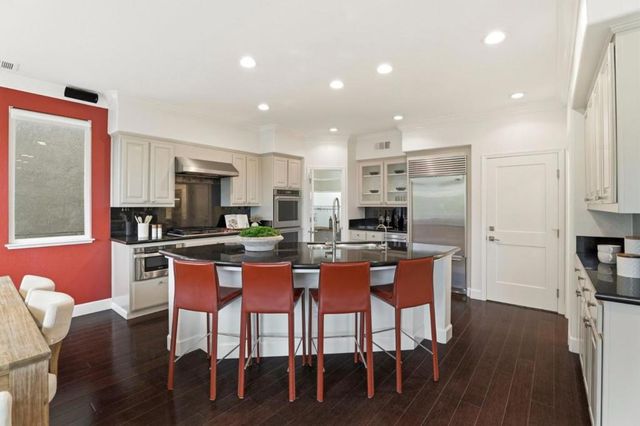 868 Skyridge Drive, Pacifica, CA 94044