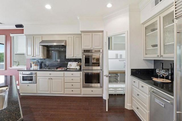 868 Skyridge Drive, Pacifica, CA 94044