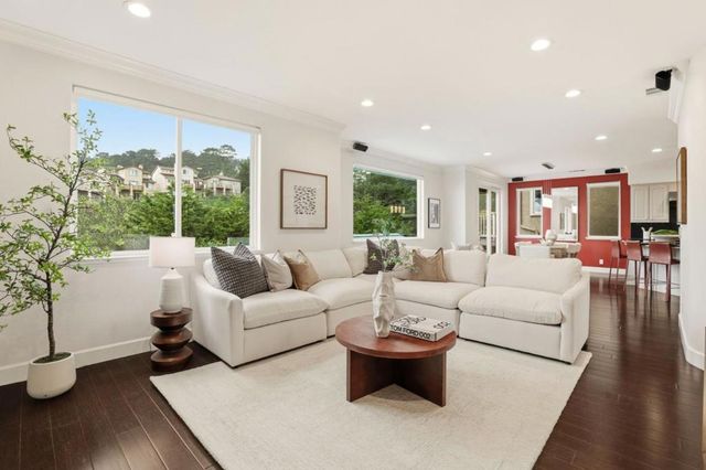 868 Skyridge Drive, Pacifica, CA 94044