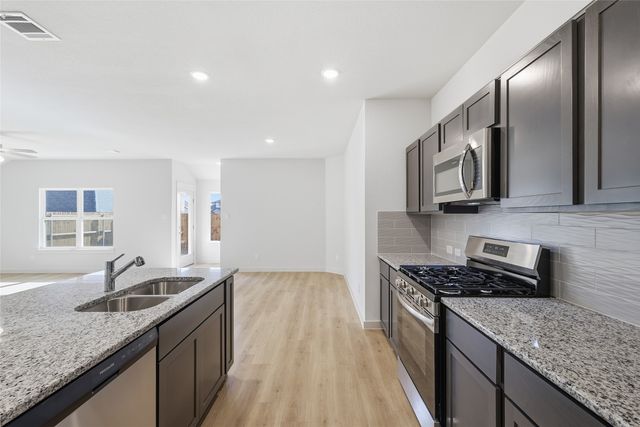 127 John Laurens Drive, Venus, TX 76084