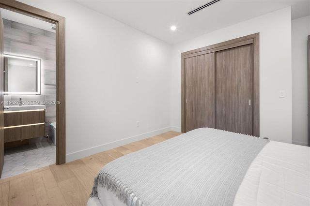 290 NW 48th St, Miami, FL 33127