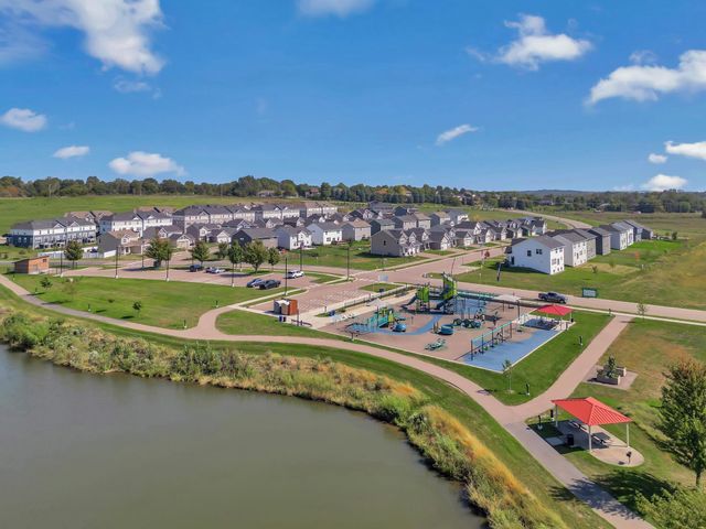 680 Sierra Parkway, Waconia, MN 55387