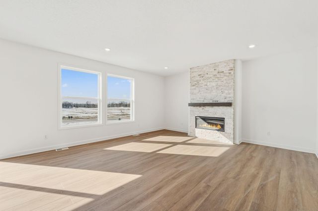 680 Sierra Parkway, Waconia, MN 55387