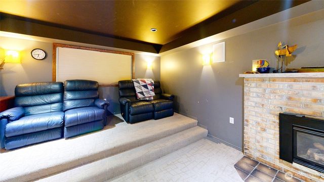 18415 60th Place NE, Kenmore, WA 98028