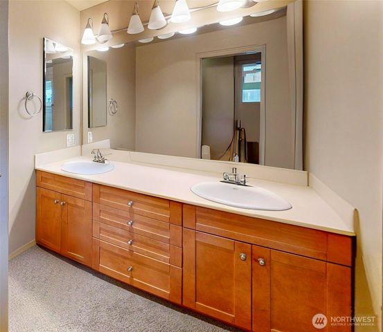 18415 60th Place NE, Kenmore, WA 98028