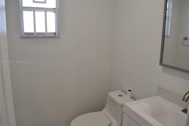 220 NW 87th Ave K110, Miami, FL 33172