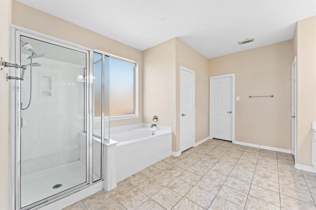 4204 Oriole Trails Drive, Dickinson, TX 77539