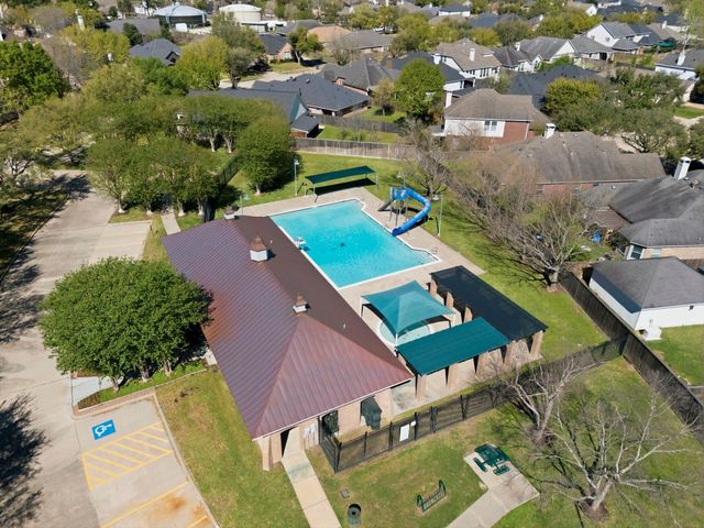 17215 Fernchase Court, Houston, TX 77095