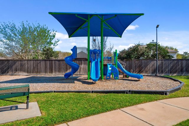 17215 Fernchase Court, Houston, TX 77095