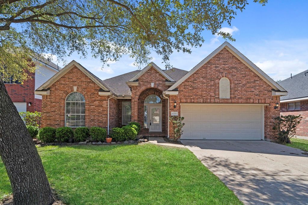 17215 Fernchase Court, Houston, TX 77095
