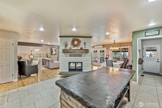 809 N Kenroy Terrace, East Wenatchee, WA 98802