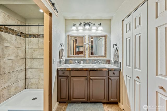 809 N Kenroy Terrace, East Wenatchee, WA 98802