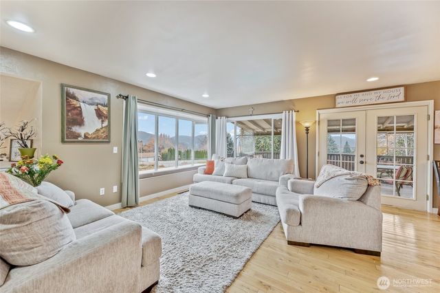 809 N Kenroy Terrace, East Wenatchee, WA 98802