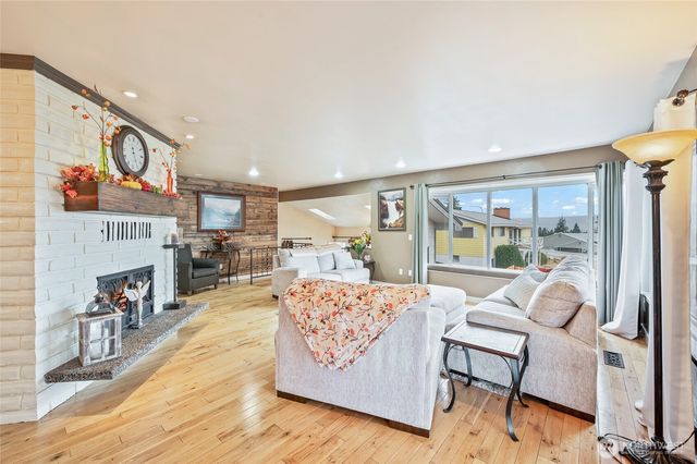 809 N Kenroy Terrace, East Wenatchee, WA 98802