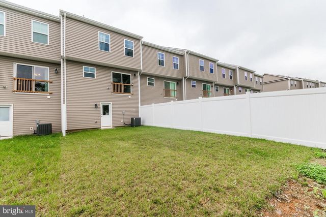 63 OLGA DR, Martinsburg, WV 25403
