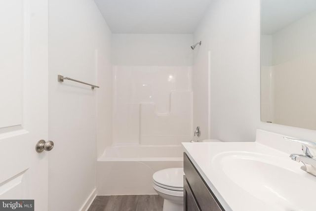 63 OLGA DR, Martinsburg, WV 25403