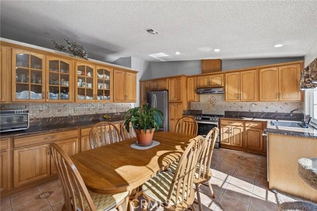 1520 Guilford, Harbor City (los Angeles), CA 90710