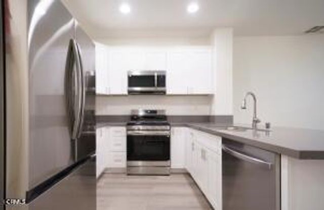 27285 Blue Spruce Place, Valencia, CA 91354