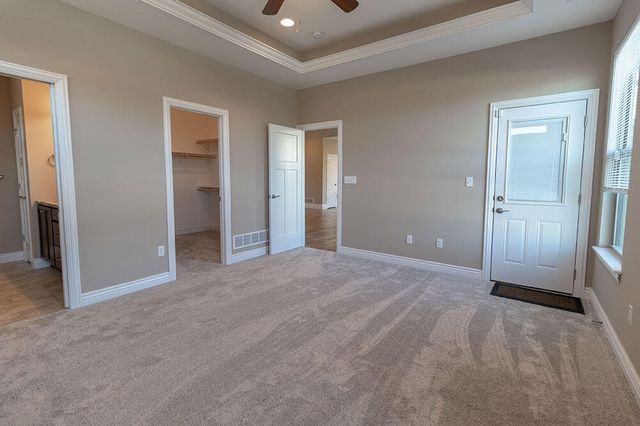 4202 MEADOW VIEW DR, Columbia, MO 65201