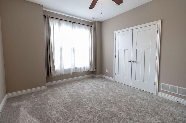 4202 MEADOW VIEW DR, Columbia, MO 65201