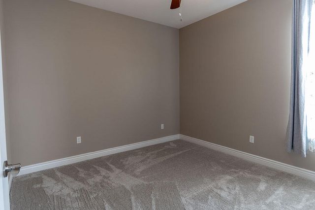 4202 MEADOW VIEW DR, Columbia, MO 65201