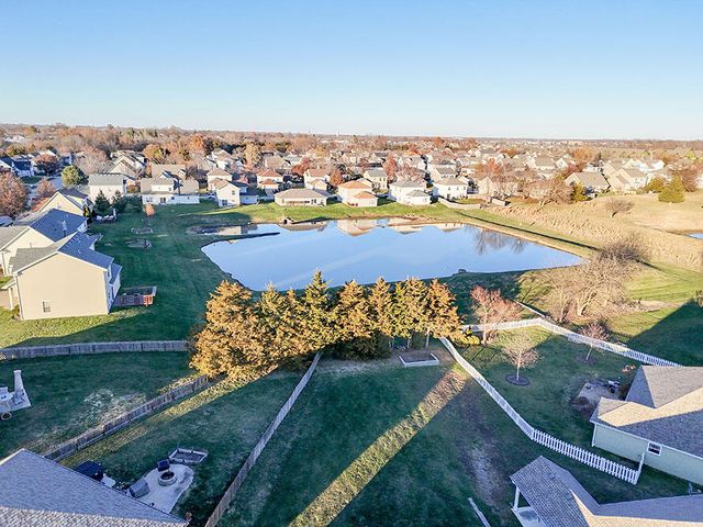 4202 MEADOW VIEW DR, Columbia, MO 65201