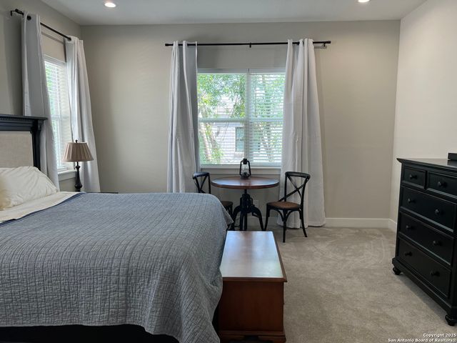 1618 W Lawndale Dr Unit 15, San Antonio, TX 78209