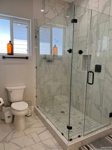 1618 W Lawndale Dr Unit 15, San Antonio, TX 78209