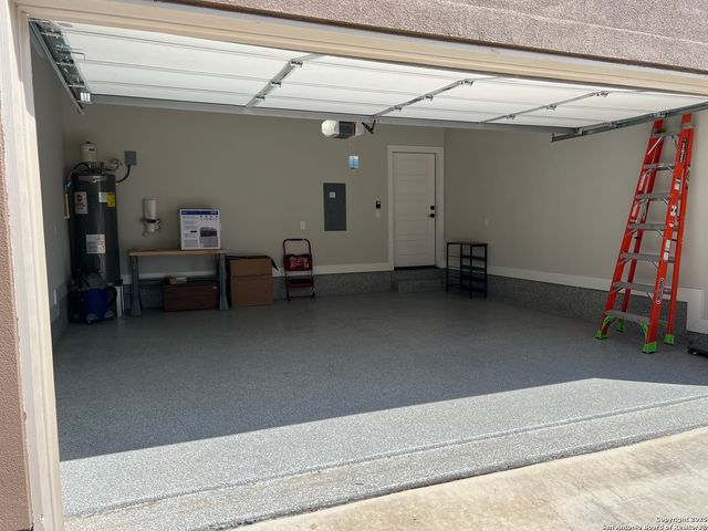 1618 W Lawndale Dr Unit 15, San Antonio, TX 78209