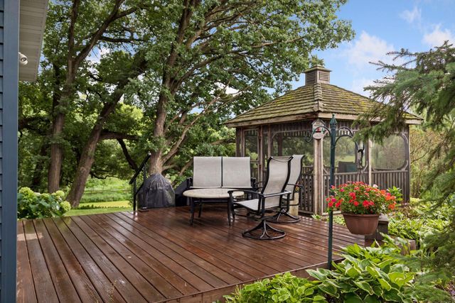 18503 Hanus Road, Minnetonka, MN 55345