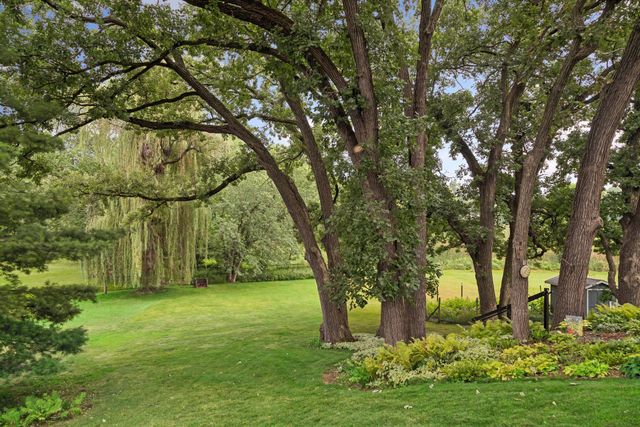 18503 Hanus Road, Minnetonka, MN 55345