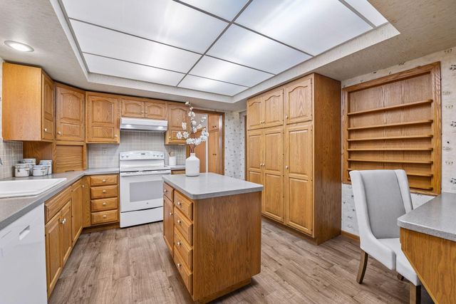 18503 Hanus Road, Minnetonka, MN 55345