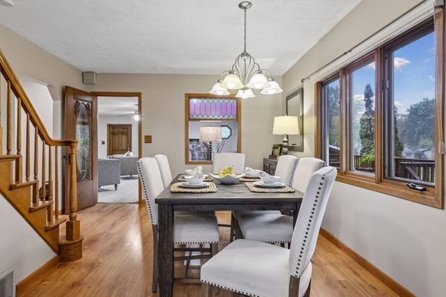 18503 Hanus Road, Minnetonka, MN 55345