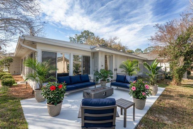 6307 SW 35 WAY, Gainesville, FL 32608