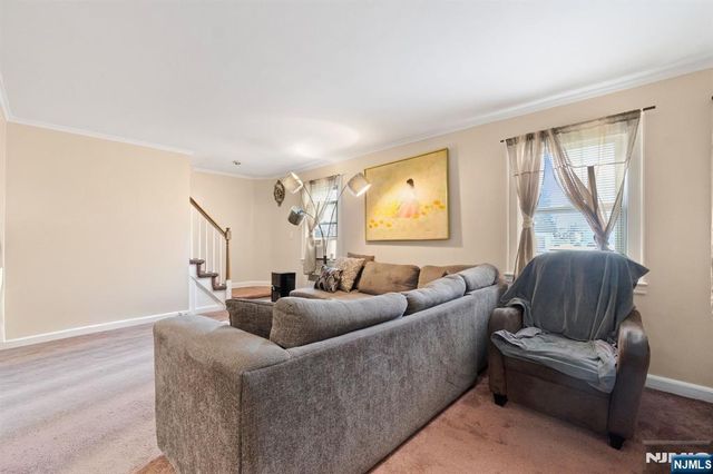 326-328 Eastern Parkway, Newark, NJ 07106