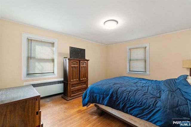 326-328 Eastern Parkway, Newark, NJ 07106