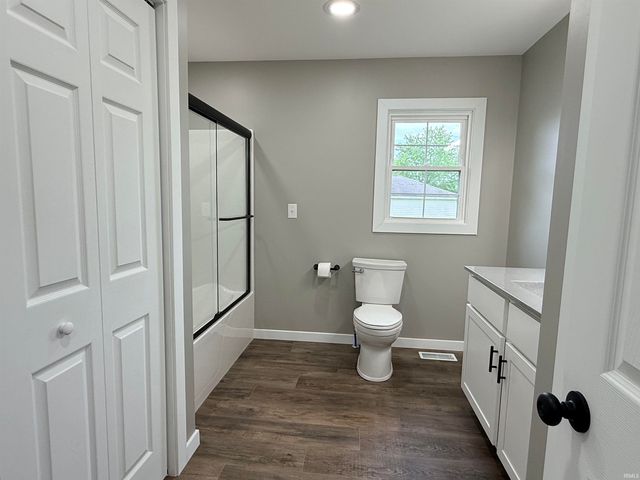 1316 21st Street, Bedford, IN 47421