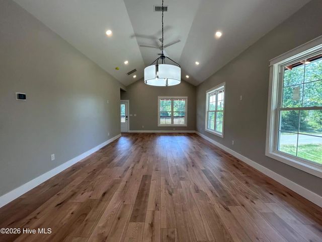 303 E Jones Street, Trenton, NC 28585